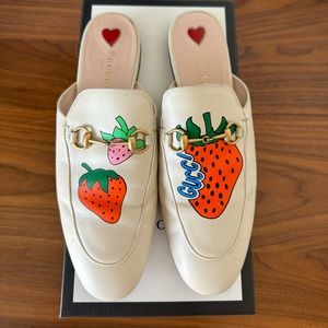 Gucci Princetown Miles Strawberry